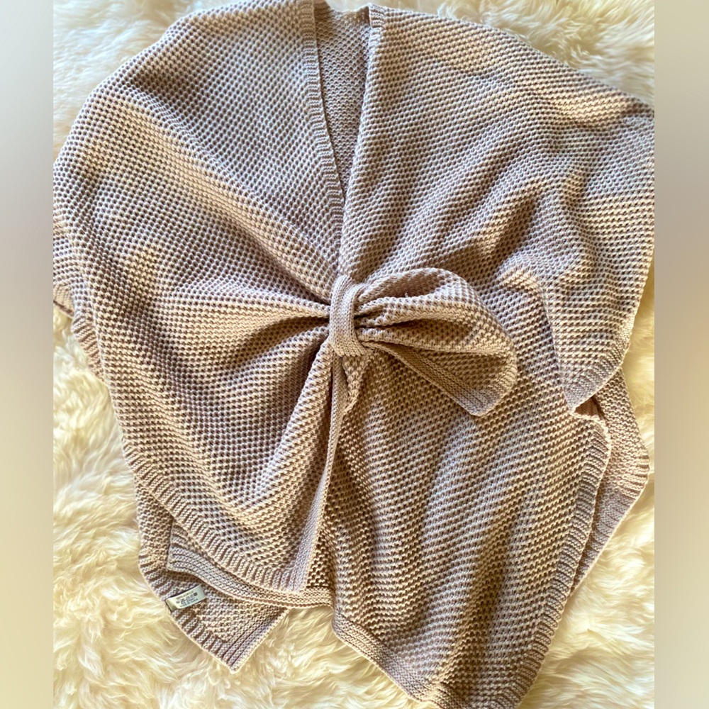 NWT⭐️🌾Knitted Poncho